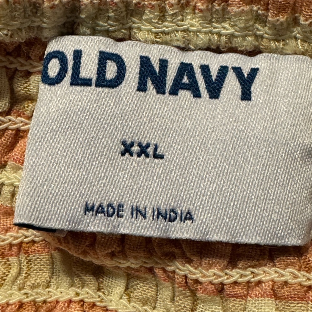 Old Navy Smocked Puff Sleeve Babydoll Top - Picture 9 of 10